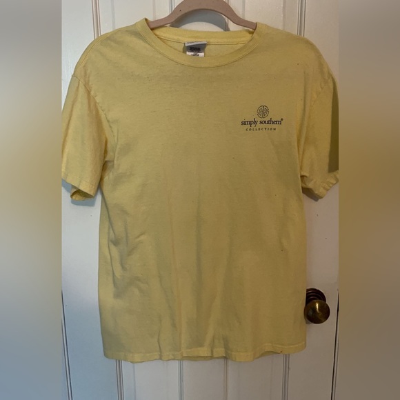 SOLD Simply Southern Medium Yellow Cactus Tee - Picture 2 of 2